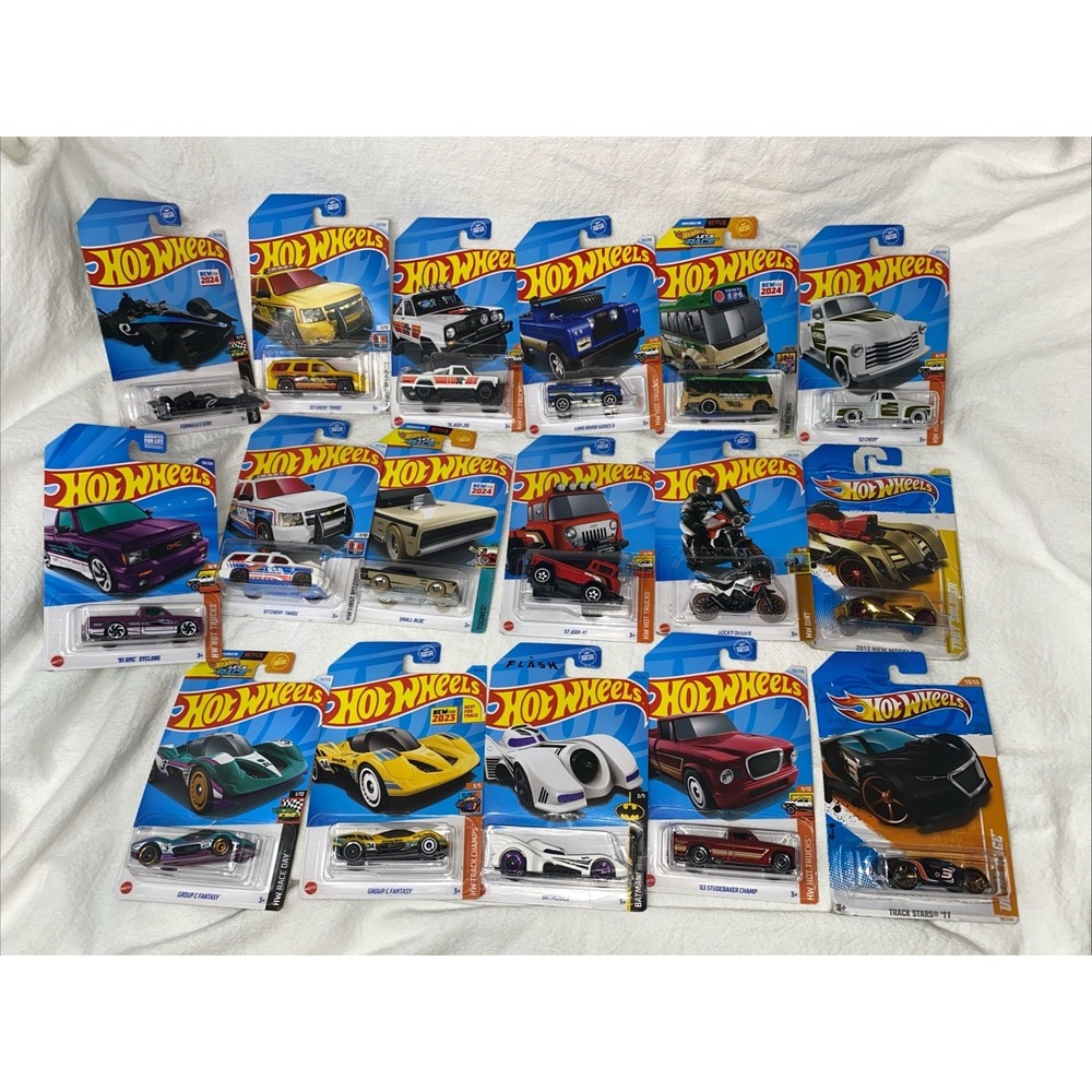 Lot Of 17‎ Miscellaneous Hot wheels In Original Packages